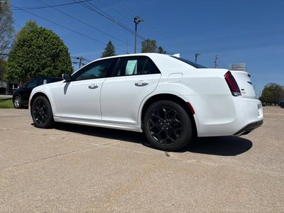 2022 Chrysler 300 Touring L AWD