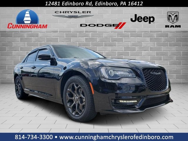 2022 Chrysler 300 Touring L AWD
