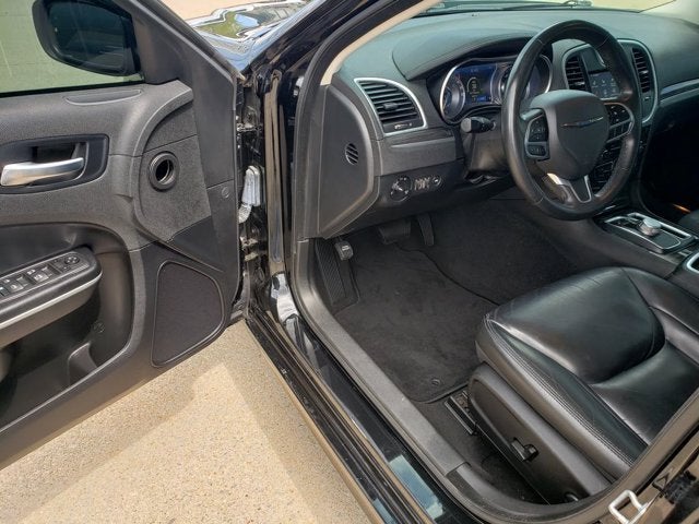 2022 Chrysler 300 Touring L AWD