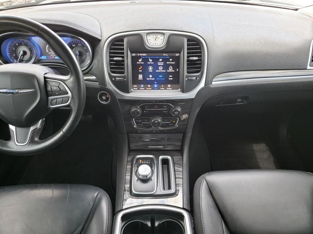 2022 Chrysler 300 Touring L AWD