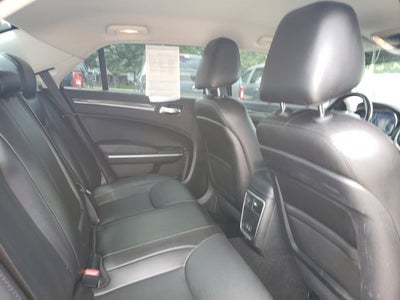 2022 Chrysler 300 Touring L AWD
