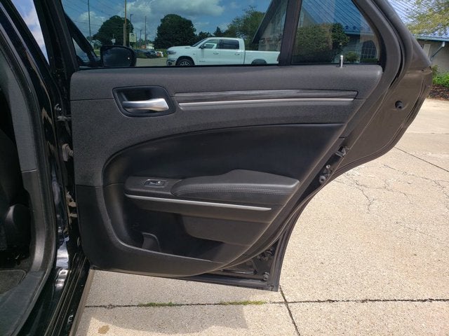 2022 Chrysler 300 Touring L AWD