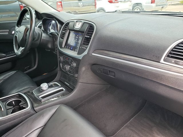 2022 Chrysler 300 Touring L AWD