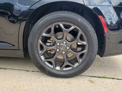 2022 Chrysler 300 Touring L AWD