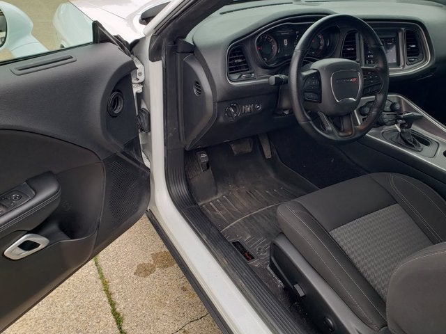 2022 Dodge Challenger SXT