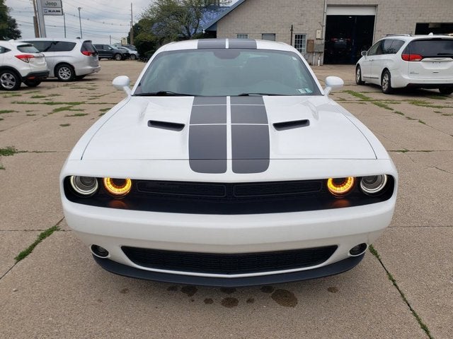 2022 Dodge Challenger SXT