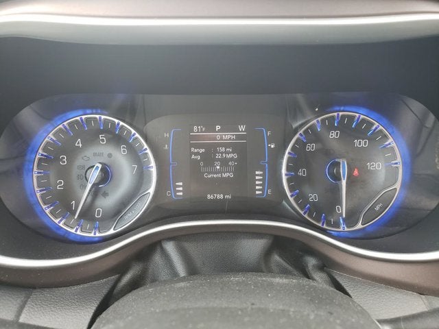 2023 Chrysler Voyager LX