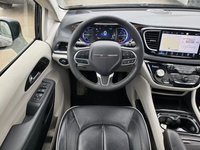 2023 Chrysler Pacifica Hybrid Limited