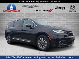 2023 Chrysler Pacifica Hybrid Limited