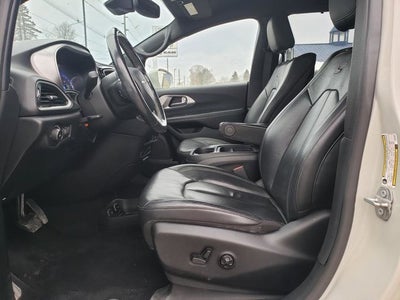 2020 Chrysler Pacifica AWD Launch Edition