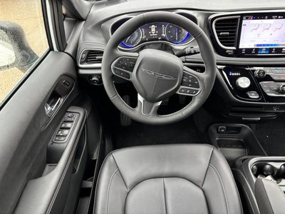 2026 Chrysler Pacifica PACIFICA SELECT AWD