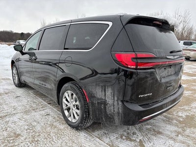 2026 Chrysler Pacifica PACIFICA SELECT AWD