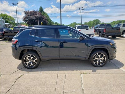 2026 Jeep Compass COMPASS LIMITED 4X4