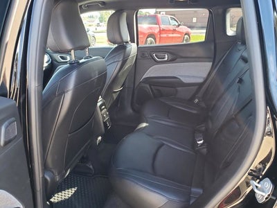 2024 Jeep Compass Latitude Lux FWD