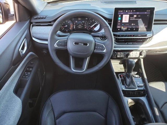 2024 Jeep Compass Latitude Lux FWD