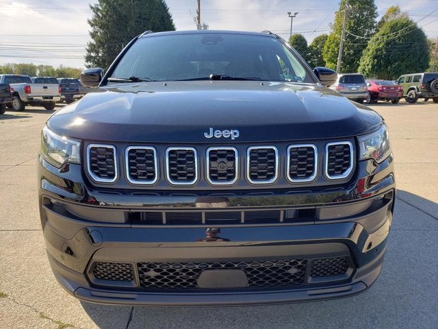 2024 Jeep Compass Latitude Lux FWD
