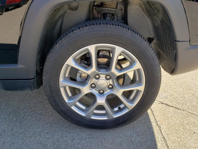 2024 Jeep Compass Latitude Lux FWD