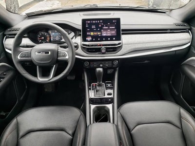 2024 Jeep Compass Latitude Lux FWD