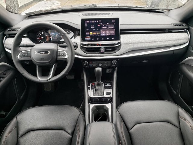 2024 Jeep Compass Latitude Lux FWD