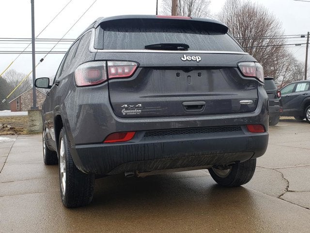 2024 Jeep Compass Latitude Lux FWD