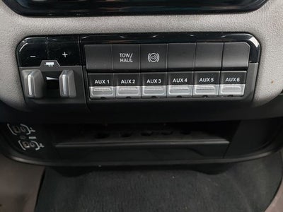 2023 RAM 2500 Tradesman Crew Cab 4x4 6'4' Box