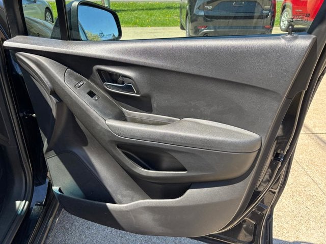 2019 CHEVROLET TRUCK Trax LS