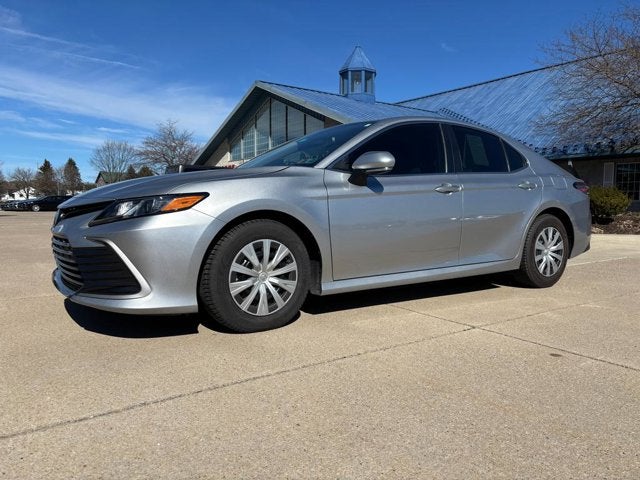 2023 Toyota Camry LE Hybrid