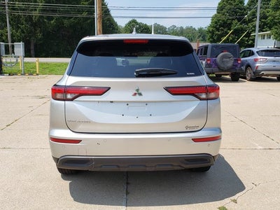 2022 Mitsubishi Outlander ES 2.5 S-AWC