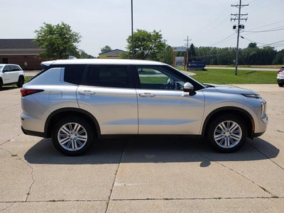 2022 Mitsubishi Outlander ES 2.5 S-AWC